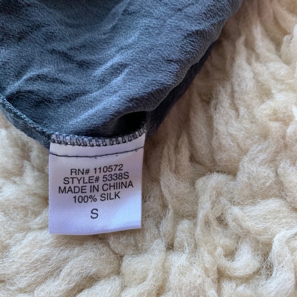 Twelfth Street By Cynthia Vincent Silk Top - Picture 5 of 5